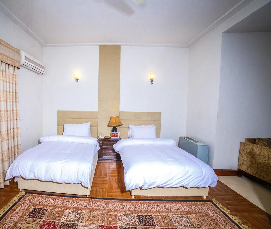 Shelton House Peshawar Hotel Exterior photo