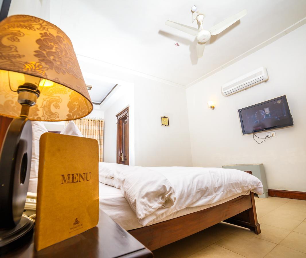 Shelton House Peshawar Hotel Exterior photo