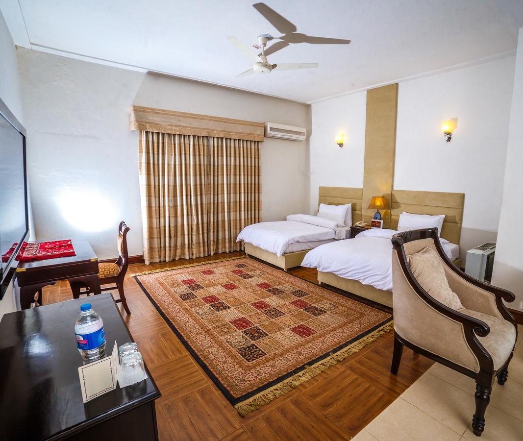 Shelton House Peshawar Hotel Exterior photo